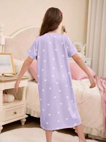 SHEIN Leap Crew Koszulka nocna dla dziewcząt w stylu casual z nadrukiem w kształcie serca i chmur, okrągłym dekoltem i krótkim rękawem - Wrzosowy - Zobacz 2