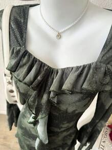 Modelyn Robe courte élégante avec volants et manches évasées imprimée tie dye pour femmes - Vert - Voir 1