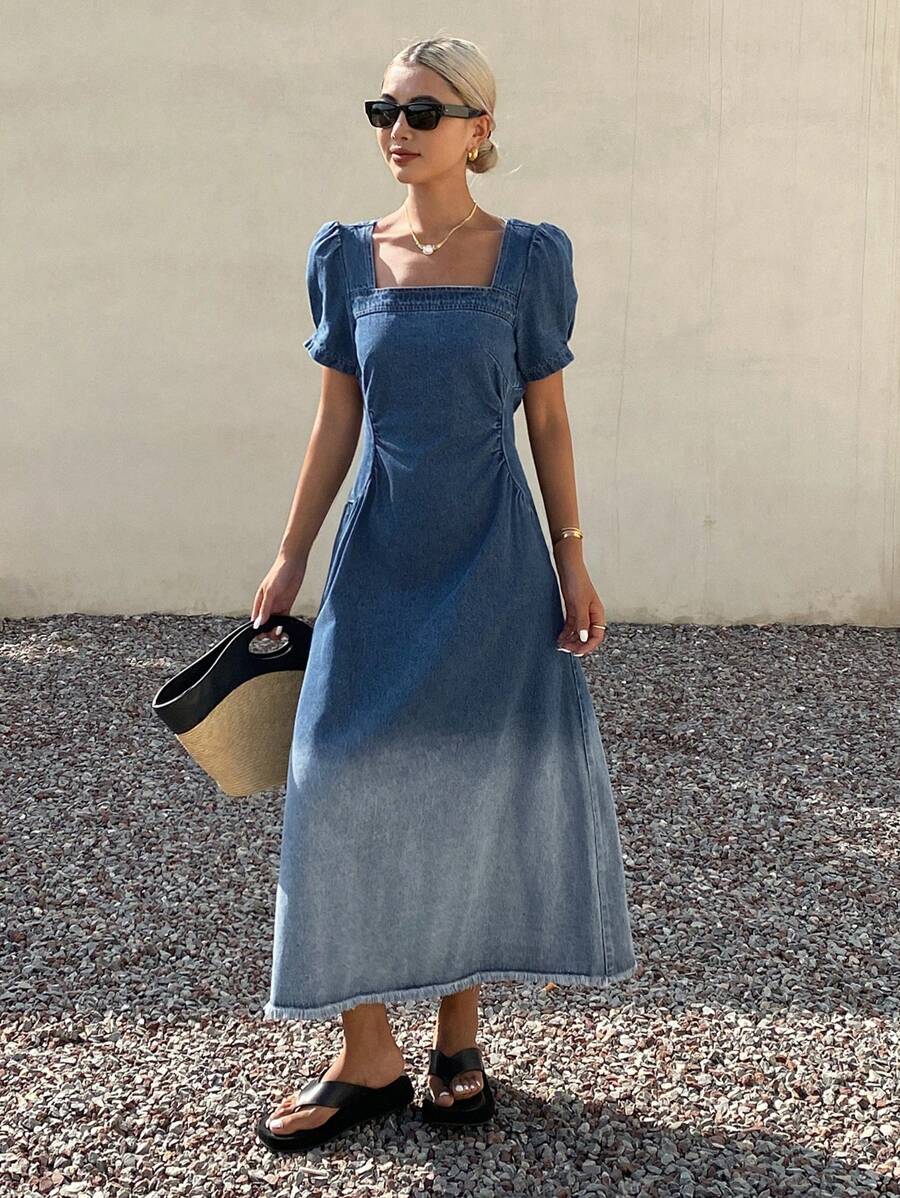 DAZY Vestido de mezclilla con cuello cuadrado, mangas abullonadas y drapeado en estilo ombre para mujeres, ideal para el verano y el regreso a clases - Azul lavado medio - Ver 1