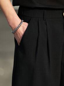 Claim Dot 男士街头休闲口袋宽松及膝短裤 - 黑色 - 查看 3