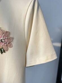 Camiseta de manga corta con cuello redondo, tallas grandes, con bordado, tachuelas y estampado floral - Albaricoque - Ver 4