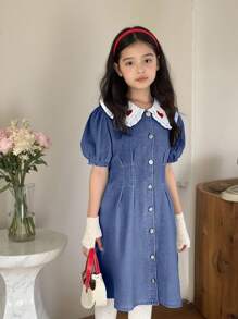 女童大码青少年水洗蓝色休闲修身俏皮心形刺绣牛仔连衣裙，简约时尚百搭设计适合日常穿着 - 中等水洗藍 - 查看 5