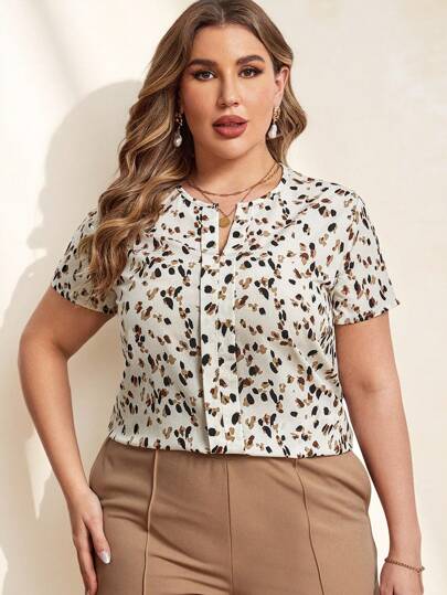 Chikora Leisure Plus Size Women's Printed Short Sleeve Shirt