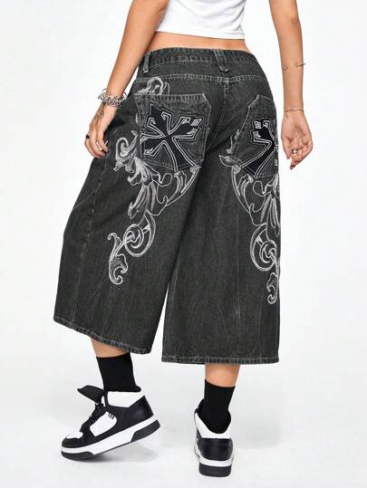 Grunge Punk Plus Size Vintage Street Style Back Pocket Floral Embroidery Pattern Loose Denim Capri Shorts