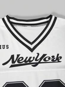 SHEIN ChillGRL Bộ đồ thường ngày 2 món cho bé gái tuổi mới lớn - Áo phông hở vai họa tiết sọc và chữ cổ chữ V rộng rãi kèm quần short bó, trang phục thời trang cho thể thao, chạy bộ, bóng rổ, bóng đá và các hoạt động khác, mùa xuân/hè/thu - trắng - Xem 6