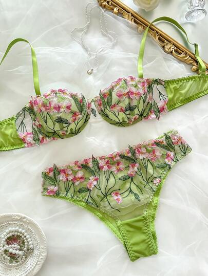 Romantic Geborduurde Verleidelijke Lingerie Set