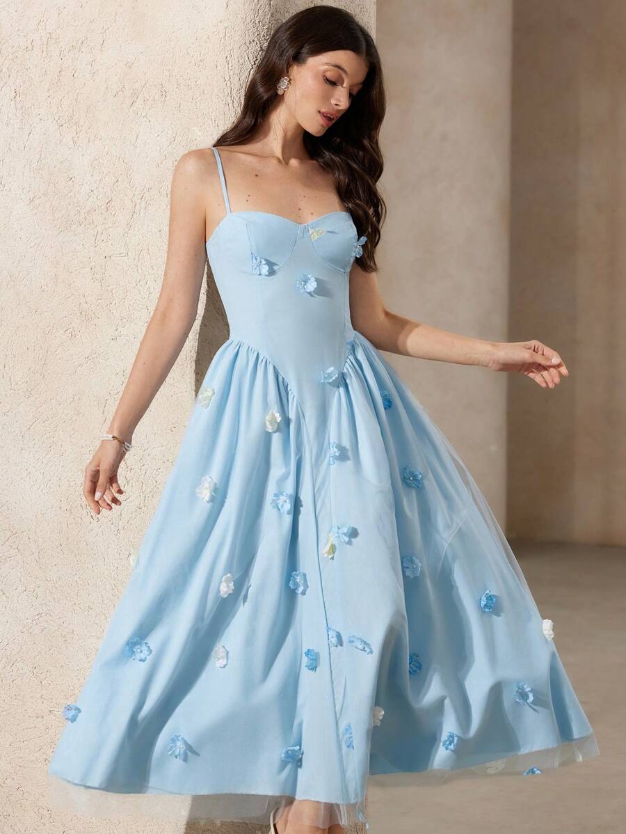 GENKIRA 淡蓝色法式串珠珍珠3D花朵细节高腰吊带A字浪漫优雅女装 - 藍色 - 查看 1