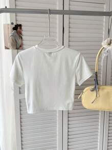 SHEIN EZwear Áo thun nữ cổ tròn tay ngắn màu trắng họa tiết xe hơi tối giản, thoải mái, chất liệu cotton pha trộn, thích hợp cho mùa hè - trắng - Xem 2