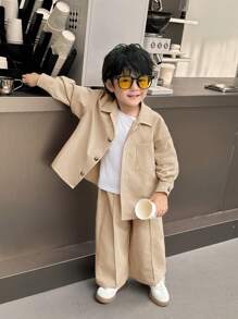 SHEIN 2 件套年轻男孩韩版休闲超大纯色长袖翻领纽扣衬衫和松紧腰直筒裤套装，适合外出、上学、聚会 - 卡其色 - 查看 4