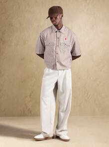 SUMWON Camisa clásica de botones con estampado de cuadros marrones, inspirada en el estilo vintage de la ropa de trabajo rural, para uso casual de fin de semana, corte regular, manga corta, con bolsillo utilitario - Multicolor - Ver 4