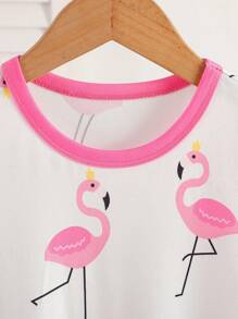 2 件套少女火烈鸟印花睡衣套装，轻盈、柔软、简约舒适的设计，有弹性，可机洗（单独出售）