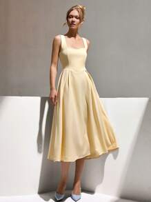 CLARA VERO Vestido midi elegante con escote de corazón y corsé en color amarillo mantequilla para mujer