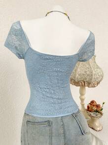 Modelyn 女士花卉蕾丝前系带短袖修身优雅 T 恤