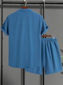 Manfinity Homme Men's Summer Solid Color Short Sleeve Single-Breasted Shirt & Shorts 2 Pieces Set, Cozy Outfits - Teal Blue - View 2