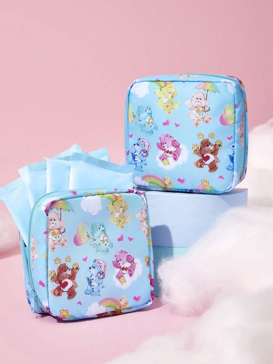 SHEIN X Care Bears 1 pieza Bolsa de almacenamiento con diseño de personaje de oso de dibujos animados, se puede utilizar como bolsa de almacenamiento de productos higiénicos femeninos, bolsa de almacenamiento digital, bolsa de almacenamiento de artículos pequeños, Funshine Bear, Bedtime Bear, Friend Bear, Wish Bear, Tenderheart Bear, Love-A-Lot Bear, Heart, Friendship - Celeste - Ver 1
