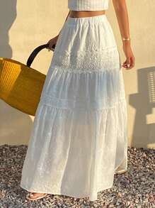 Livesso Jupe longue d'été décontractée pour femmes, couleur unie avec dentelle contrastante. Tenues pour retour à l'école et vacances pour femmes - Blanc - Voir 5