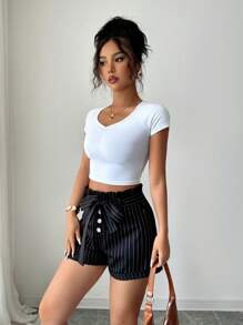 SHEIN Clasi Short à taille sac en papier à rayures noires et blanches, avec ceinture, large jambe, été casual pour femmes - Noir - Voir 4