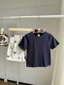 SHEIN 2pcs/Set Boys Casual Solid Color Loose Round Neck Short Sleeve Knit T-Shirt And Loose Woven Shorts Set, Suitable For School, Garden, Beach, Birthday Wear In Spring, Summer, Fall, Winter - Multicolor - View 4