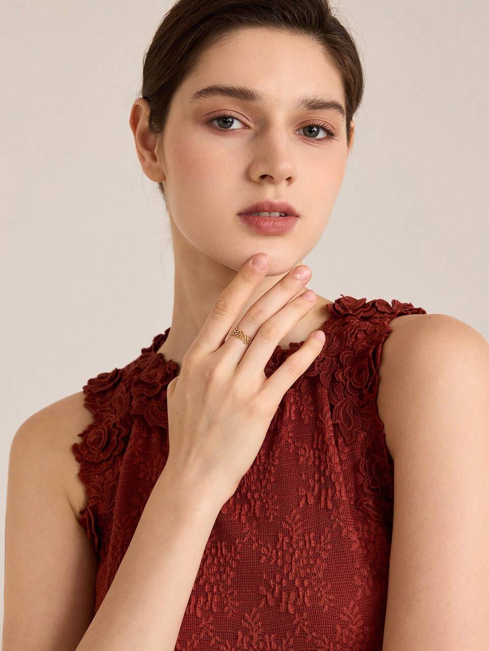 18K GOLD PLATED HOLLOW FLOWER DESIGN OPEN RING
