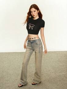 INAWLY Camiseta corta de mujer de corte ajustado con estampado de leopardo, lazo y bordado de letras, para uso casual en verano - Negro - Ver 2