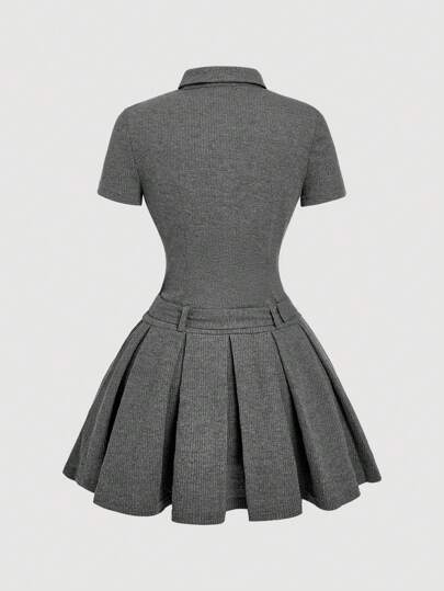 SHEIN MOD Váy ngắn tay cổ polo xám cổ điển kèm thắt lưng - Họa tiết thêu, kiểu xếp ly và xếp ly, phong cách quý tộc, phong cách học sinh, lấy cảm hứng từ thập niên 70, ngọt ngào và dễ thương, hoàn hảo để mặc đi học, đi làm, tiệc tùng và hẹn hò