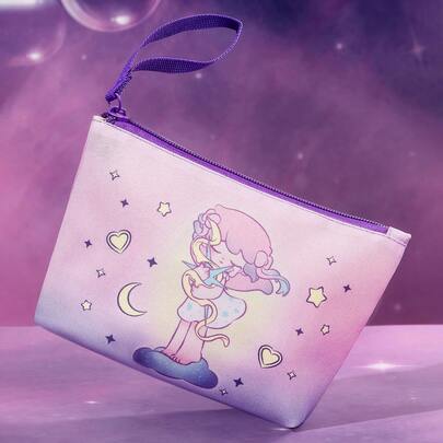 Pop Mart Azura X SHEIN 1个卡通印花轻便化妆包，非常适合收纳化妆品、文具、日用品、数码产品等，通勤、上学、旅行皆宜，男女老少皆可佩戴，适合所有人使用。