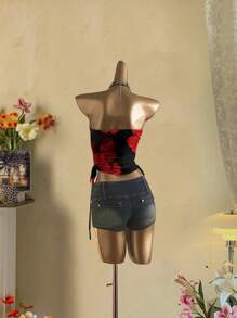 Attitoon Top halter con fruncido y lazo delantero, con estampado floral tropical rojo y negro