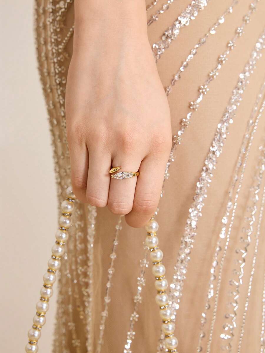 MOTF PREMIUM 方晶锆石眼形开口戒指 - 金色 - 查看 1