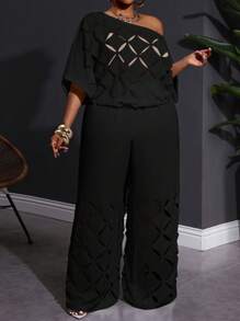 SHEIN CURVE+ Plus Size White Asymmetrical Shoulder Embroidered 2 Pieces Set, Elegant For Summer Vacation Graduation Dress/ Graduation Dresses For Women/ White Graduation Dress/ Graduation Outfit.Summer/Country/Beach Vacation Outfits/Beach Outfits/Beach Wear Plus Size 2 Piece Sets Plus Size Women Clothes 2 Piece 2 Piece Sets Curvy - Black - View 4