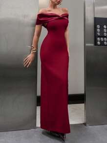 EURMUSE Elegant Style, Bardot Shoulder, Satin Bow Detailed On Front Long Black Dress - Red - View 5