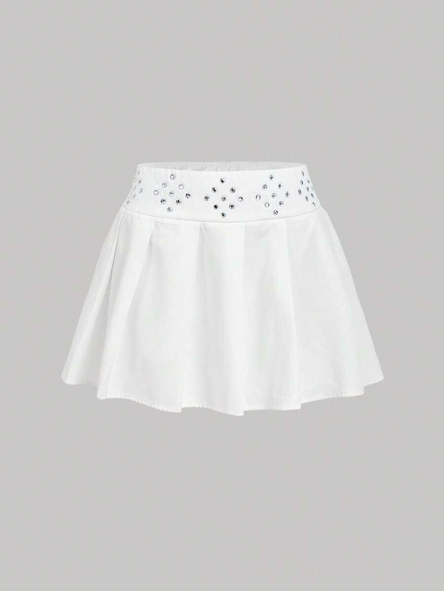 SHEIN MOD تنورة مكسرة مرصعة بالماس ذات رقبة على شكل V أبيض إنتاج ملكي - ملمس لامع ، جمالية المال القديم ،إطلالة مهذبة ، مستوحاة من السبعينيات ، حلوة وجميلة ، مثالية للارتداء في المدرسة والانتقالات والحفلات والمواعيد