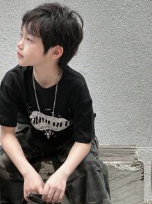 DAZY Camiseta de manga corta de cuello redondo con estampado de letras informal para niños preadolescentes, ropa de verano y de vuelta al colegio