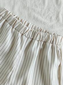 SHEIN 2pcs/Set Boys Casual Striped Polo Collar Short Sleeve T-Shirt & Shorts Set, Simple Outfit Suitable For Outdoor, School And Daily Wear, Fits Ages 4-7 Years - White - View 5