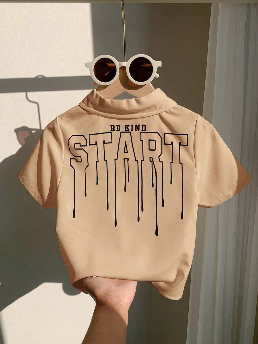 SHEIN 1 件年轻男孩休闲运动衬衫,带后字母图案领短袖衬衫,适合返校,适合生日派对、聚会、表演、婚礼、洗礼、返校,适合日常,适合上学,适合旅行,适合运动,适合春夏季 - 卡其色 - 查看 1