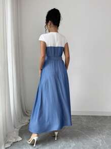 Rafferiza 优雅通勤口袋装饰扣领盖袖腰带合身蓝白连衣裙 - 藍色 - 查看 2