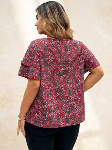 SHEIN Clasi Elegante Bluse mit Rüschen und Blümchen Muster in Große Größen, Urlaubsstil, Sommer für Frauen, Sommerbluse, züchtige Frauen, Blümchen, lustig, geeignet für eleganten Alltags-Look, Urlaubsfrau, Sommer für Frauen, Business-Casual-Frau, Ausgehoberteil für Frauen, Büromode für Frauen, Frühling für Frauen, Festival, Old Money, Kurzarmbluse für Frauen, elegante Frau, züchtige Frauen, Lässig-Oberteil für Frauen, Frühlingsferien, St. Patrick''s Day - Verschiedenfarbig - Übersicht 2