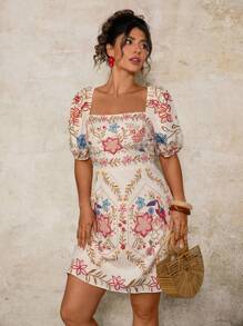 Travachic Đầm mini hở lưng tay bồng cổ vuông in họa tiết Bohemian cổ điển cỡ lớn - Màu be - Xem 4