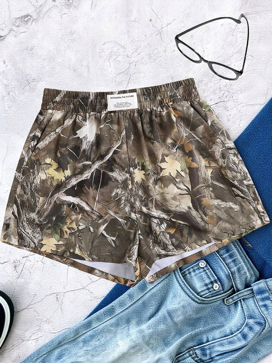 SHEIN Teen Girls Summer Olive Bare Branch Camouflage & Leaf Retro Print Loose Casual Street Sporty Shorts