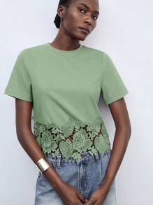 Maija Camiseta de mujer de unicolor con encaje de contraste y cuello redondo, de manga corta, adecuada para vacaciones, casual de negocios, viajes urbanos, elegante y chic, adecuada para maestras y atuendo de oficina, casual de negocios para mujer, para oficina y trabajo de mujer - Verde - Ver 4