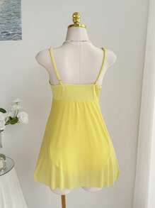 SHEIN EZwear Große Größen Sommer Strandurlaub Gelbes lässiges Slip-Kleid mit Rüschen