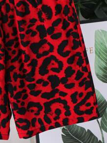 2 件套青少年男孩休闲度假豹纹花卉图案翻领衬衫和短裤套装，适合通勤、上学、休闲、运动、春夏季