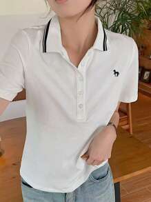 DAZY 女士短袖 T 恤，休闲时尚，适合日常穿着，学院风上衣