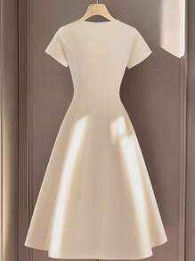 Franclia Women's Elegant Round Neck Short Sleeve Solid Color White Long Knit Dress