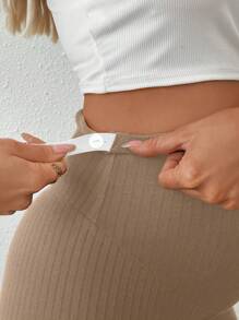 SHEIN Maternity Solid Ribbed Cropped Leggings,Maternity Clothes - Khaki - View 6