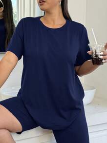 SHEIN EZwear 四件套：两件加大码纯色短袖T恤 + 两件及膝短裤，女士夏季套装，两件套 - 藏蓝色 - 查看 3