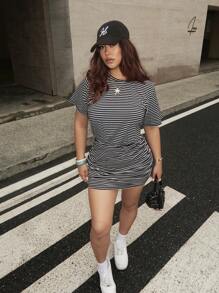 Dripcurv Plus Size Round Neck Short Sleeve Striped Casual Everyday Dress - Black and White - View 3