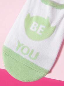 THE POWERPUFF GIRLS X SHEIN 1 Par de Meias Invisíveis de Barco de Moda com Padrão de Letra de Cores Contrastantes para Mulheres - Verde - Visão 2