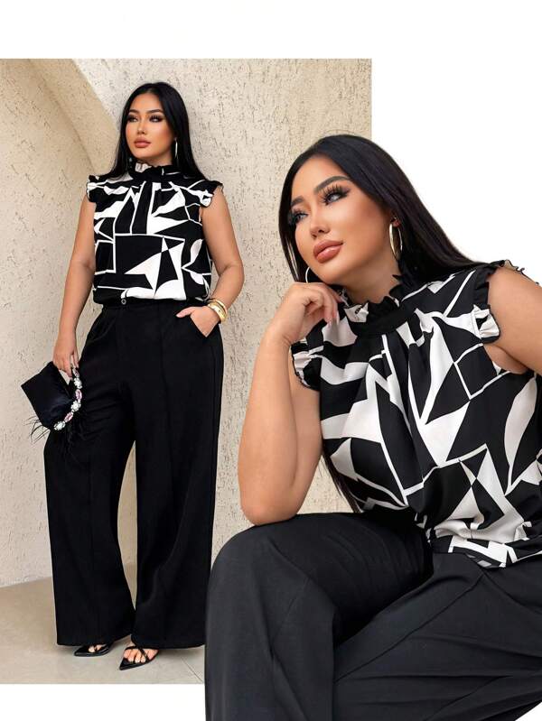 SHEIN SXY Tricou fără mâneci pentru femei, mărimi mari, din material textil imprimat alb-negru, sexy, cu volane, cu decolteu și manșete, potrivit pentru începutul primăverii, primăvara și vara, pădurea tropicală, petrecerea pe plajă, vacanța la mare, petrecerea cu foc de tabără, răcoros și ușor, croială slim, confortabil de purtat, ușor de asortat și arată slim, accentuează corpul, flatează silueta