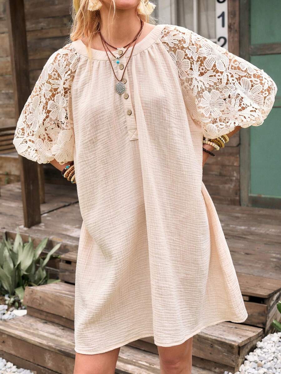 LanaWest 波西米亚风女式纯色宽松前扣拼接蕾丝灯笼袖连衣裙 - 杏色 - 查看 1