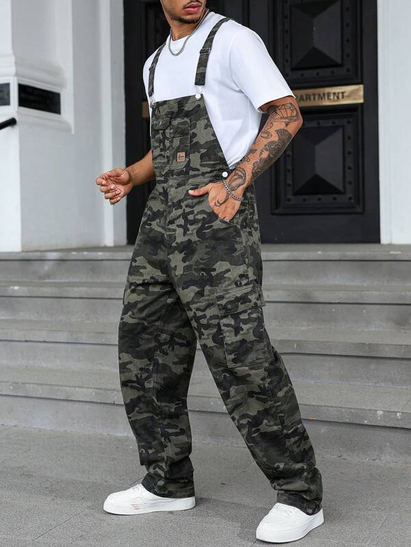 Manfinity Hypemode Herren Lässig Street Camouflage Muster Buchstaben Patch Schrägheit Tasche Jeanslatzhose